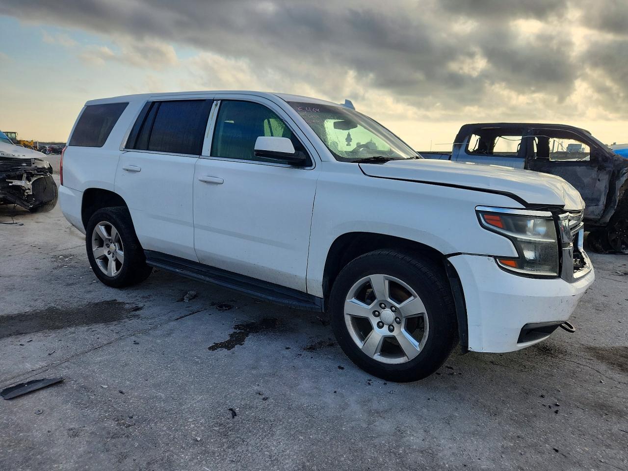 1GNSK4EC6FR674341 · 2015 CHEVROLET TAHOE · 4/13
