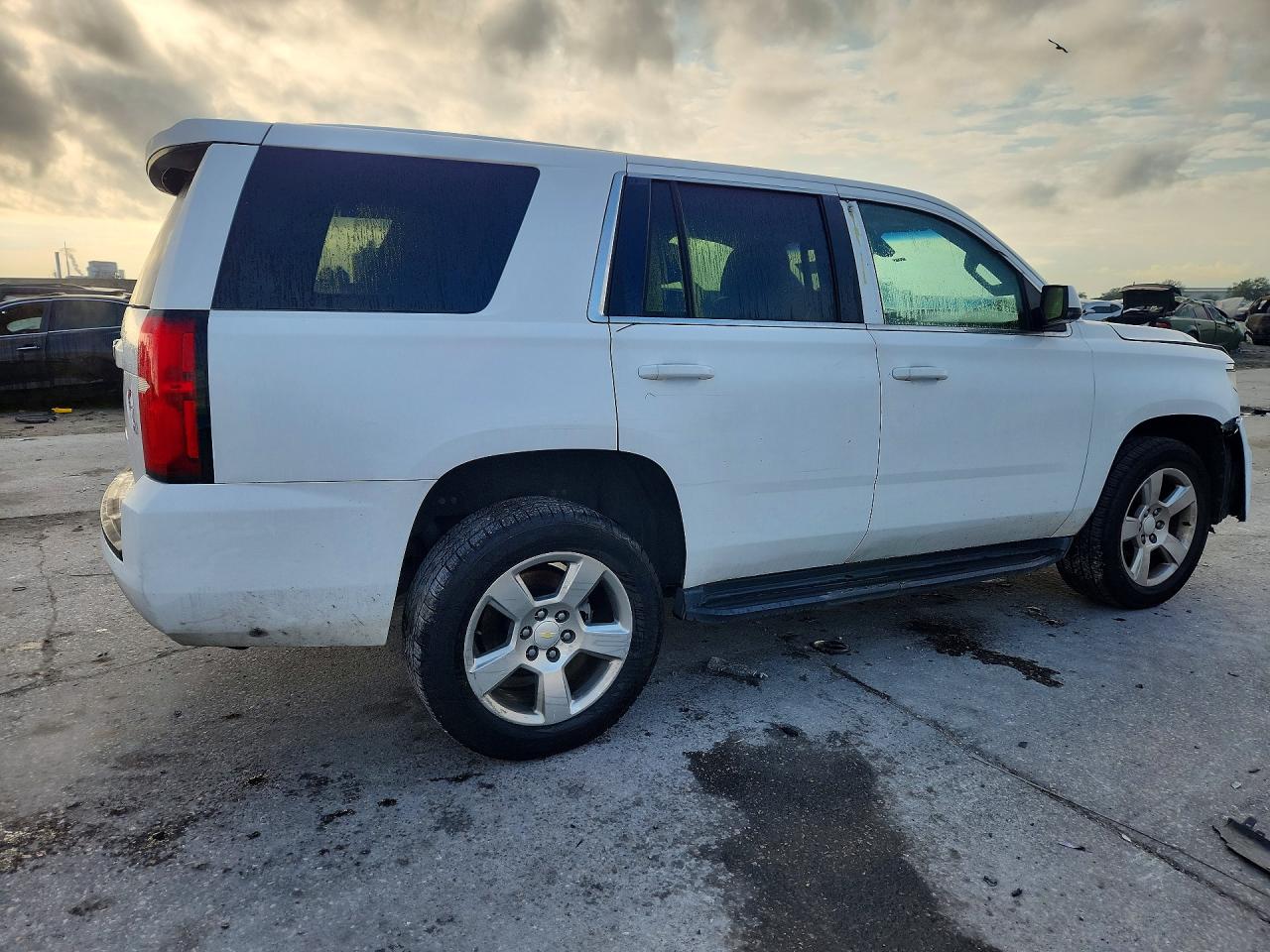 1GNSK4EC6FR674341 · 2015 CHEVROLET TAHOE · 3/13