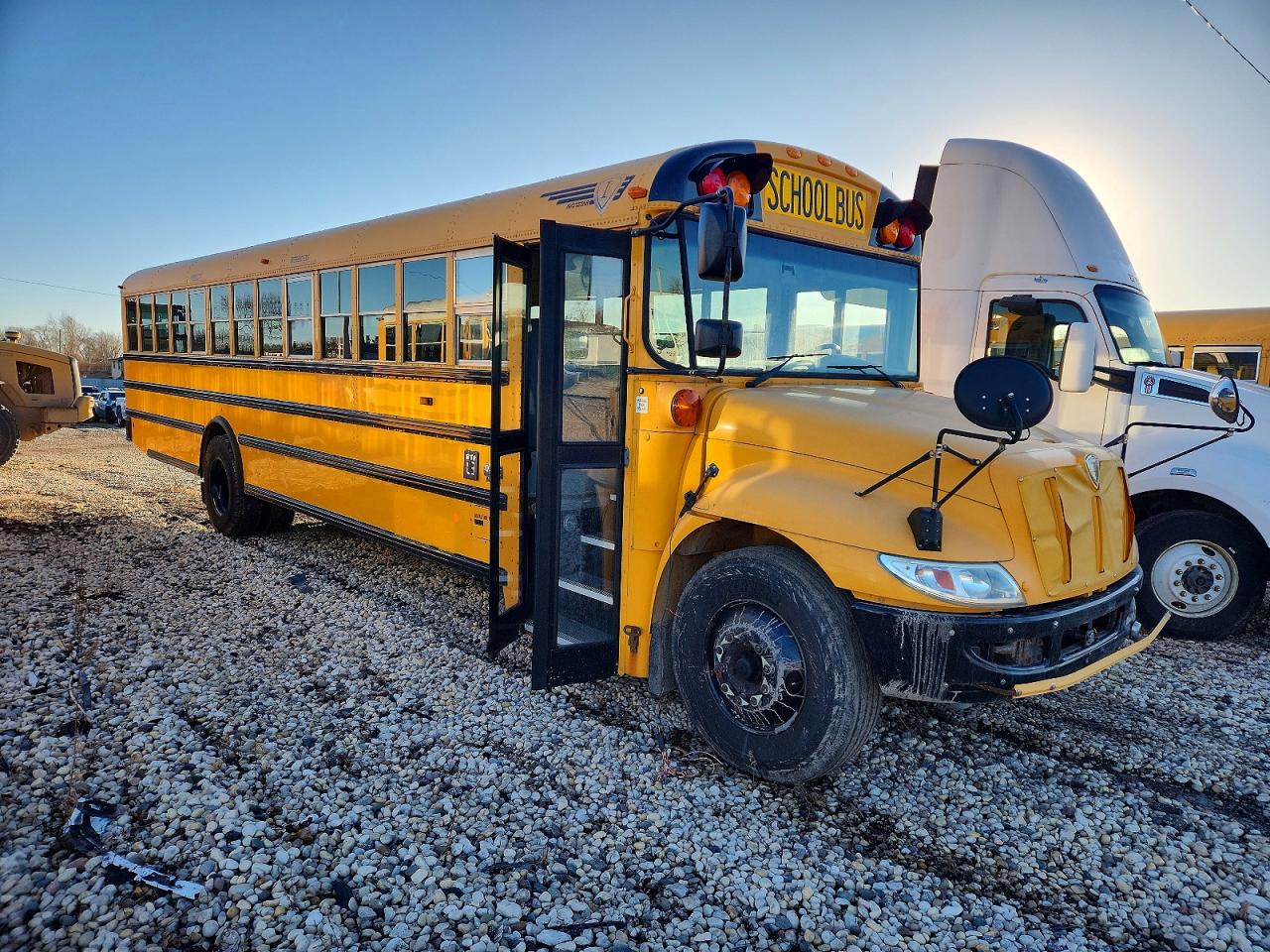 4DRBUAAP5EB780714 · 2014 IC CORPORATION CE SERIES SCHOOL