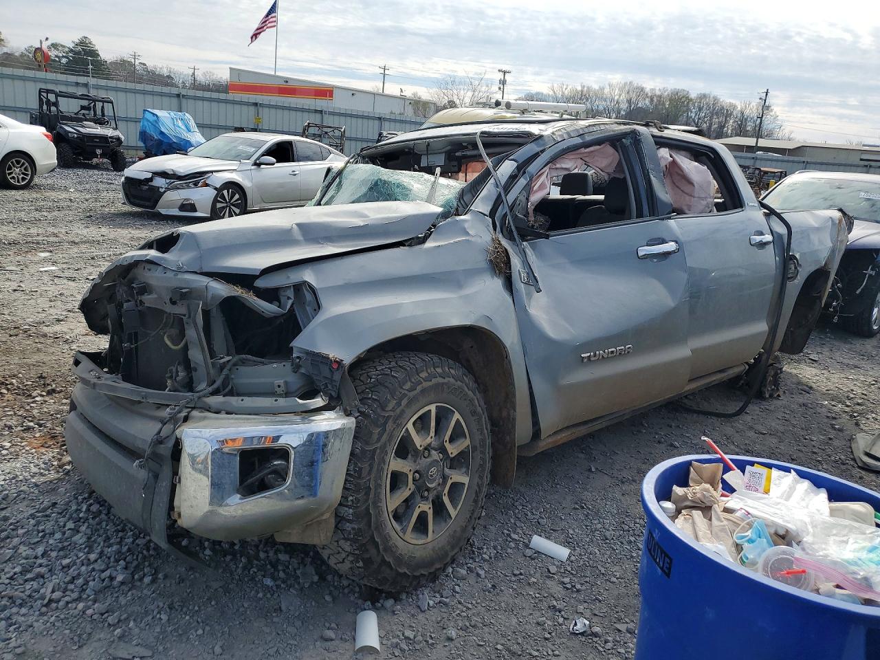 5TFHY5F10KX820422 · 2019 TOYOTA TUNDRA