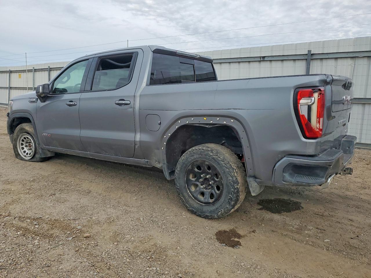 1GTP9EED5MZ120200 · 2021 GMC SIERRA K1500 SLE · 2/12