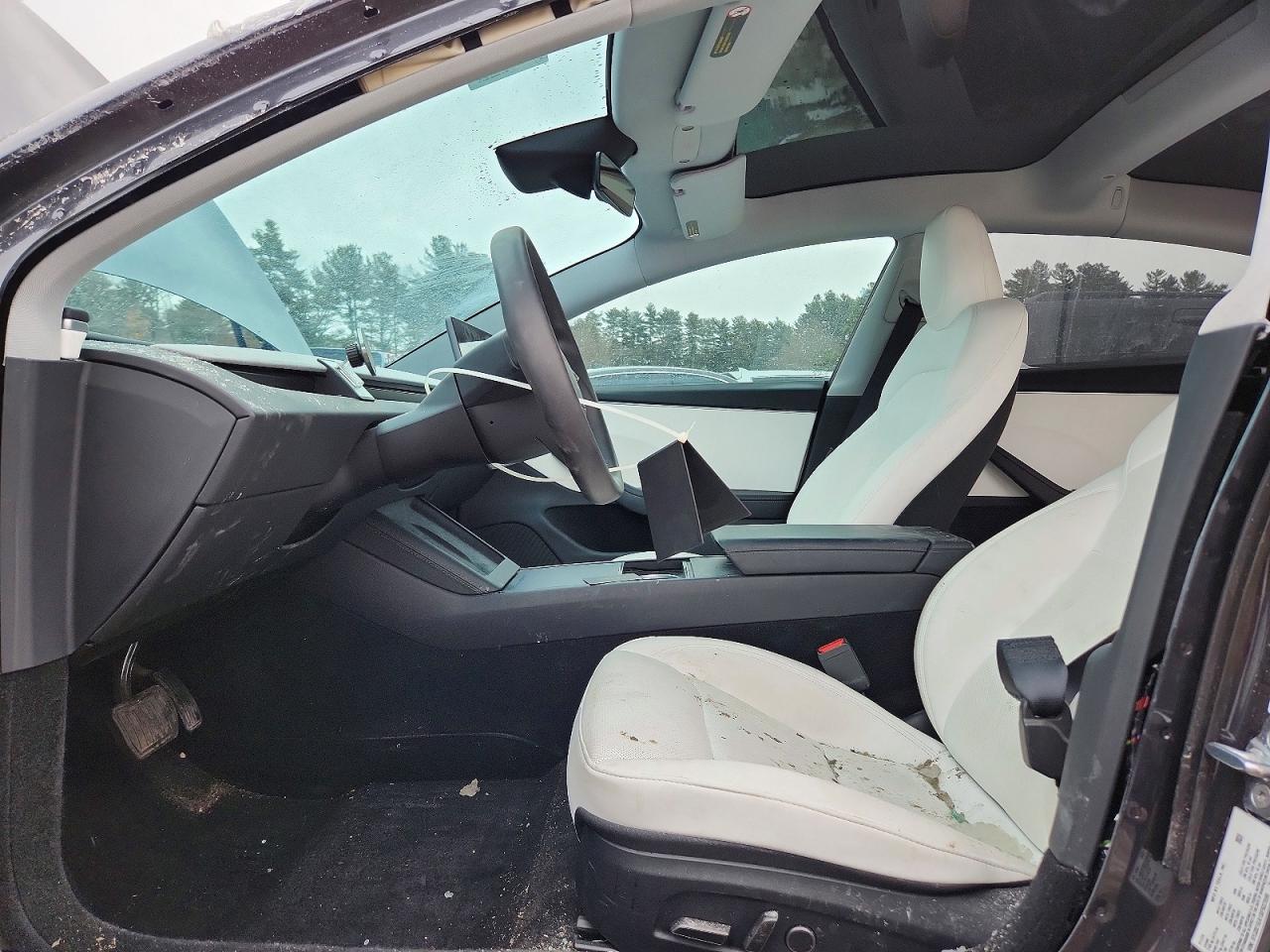 5YJ3E1EA1SF937899 · 2025 TESLA MODEL 3 · 7/13