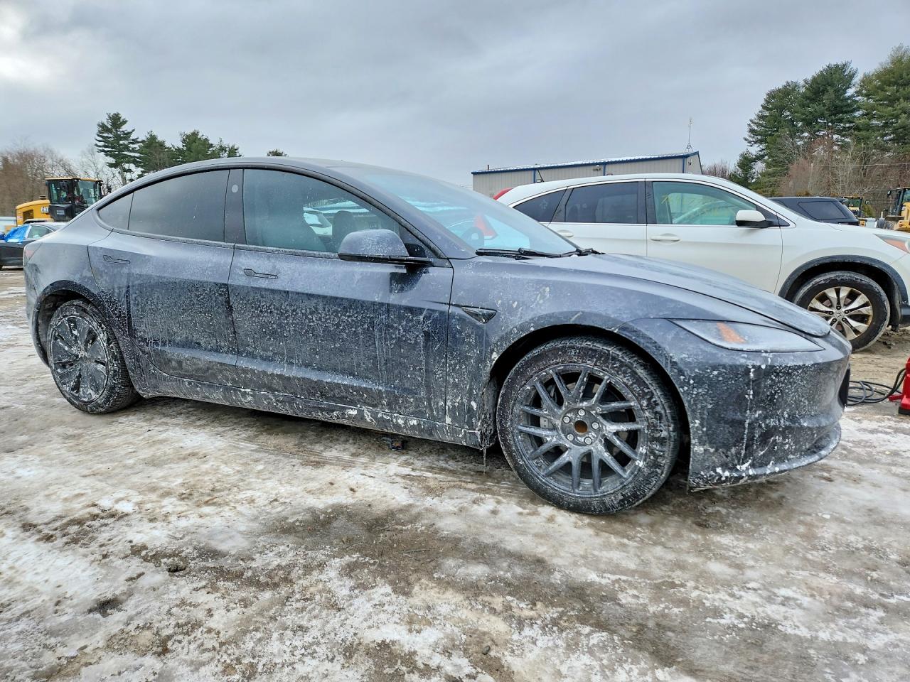 5YJ3E1EA1SF937899 · 2025 TESLA MODEL 3 · 4/13