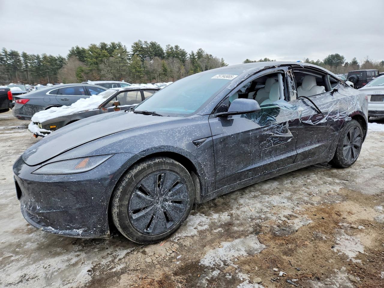 5YJ3E1EA1SF937899 · 2025 TESLA MODEL 3