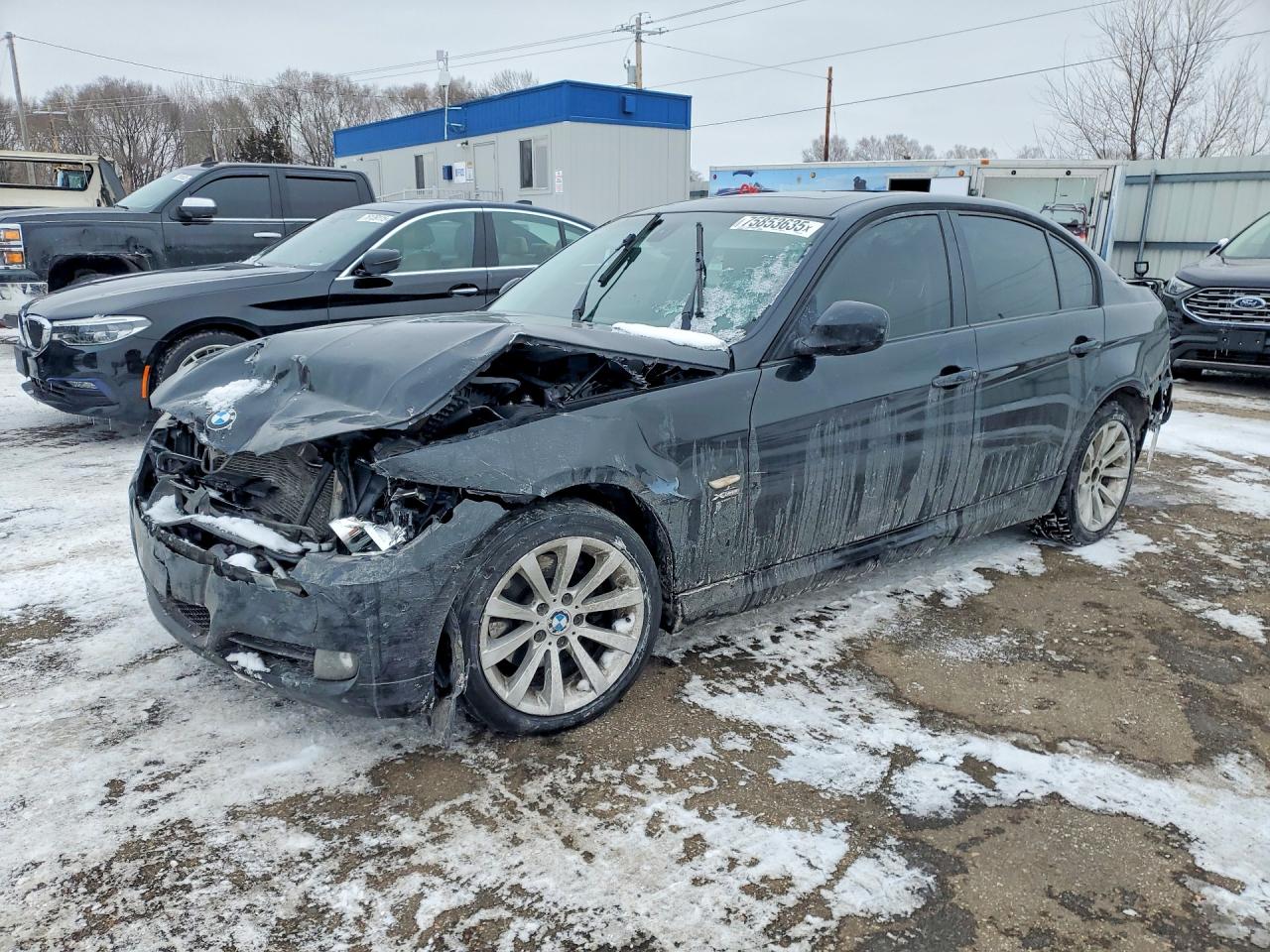 WBAPK7C57BF083657 · 2011 BMW 328