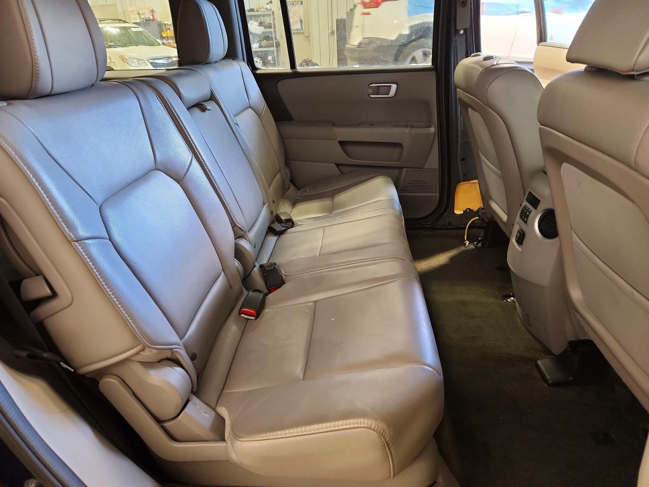 5FNYF4H51EB014958 · 2014 HONDA PILOT · 10/12