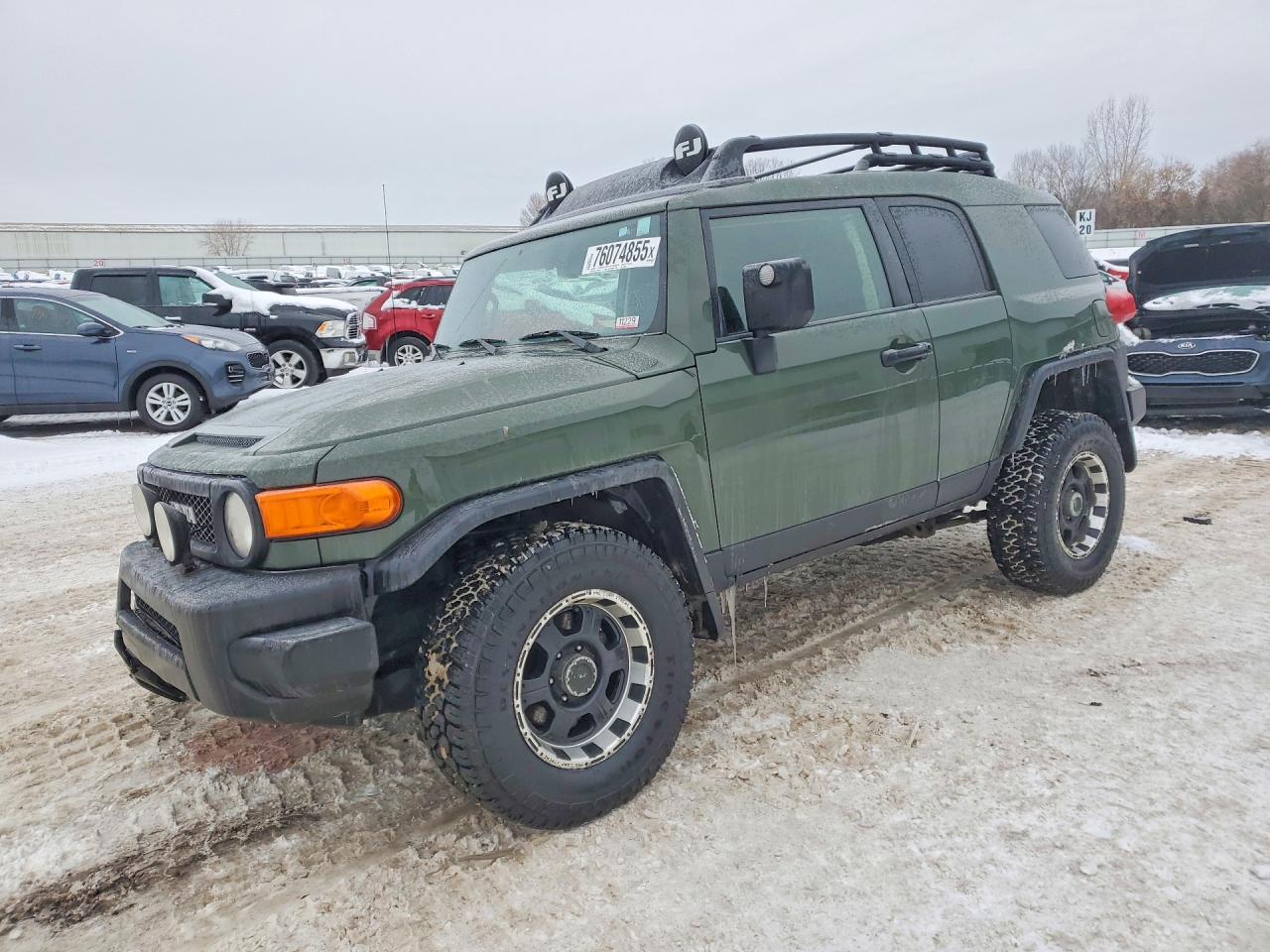 JTEBU4BF1BK105445 · 2011 TOYOTA FJ CRUISER
