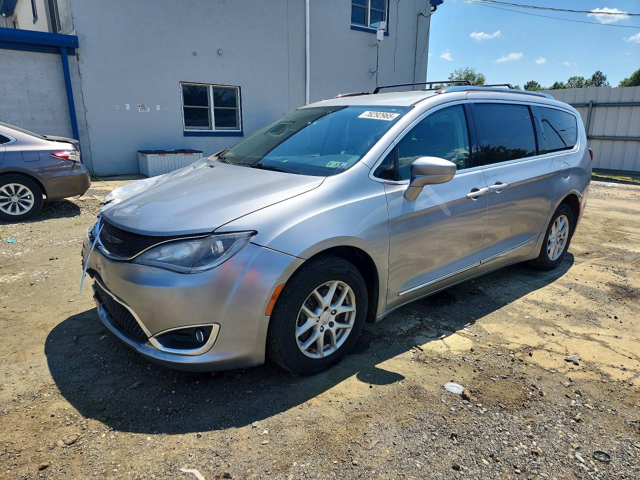2C4RC1BG2LR140186 · 2020 CHRYSLER PACIFICA