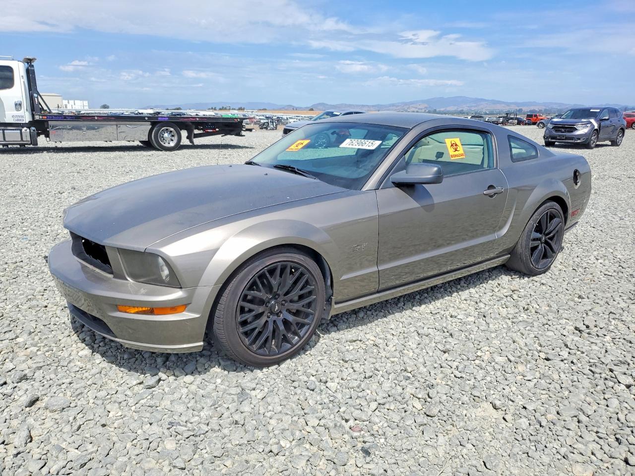 1ZVFT82H055190246 · 2005 FORD MUSTANG
