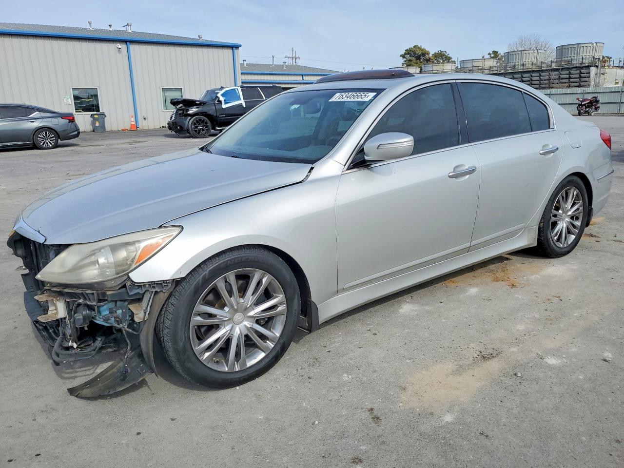 KMHGC4DD7DU215377 · 2013 HYUNDAI GENESIS