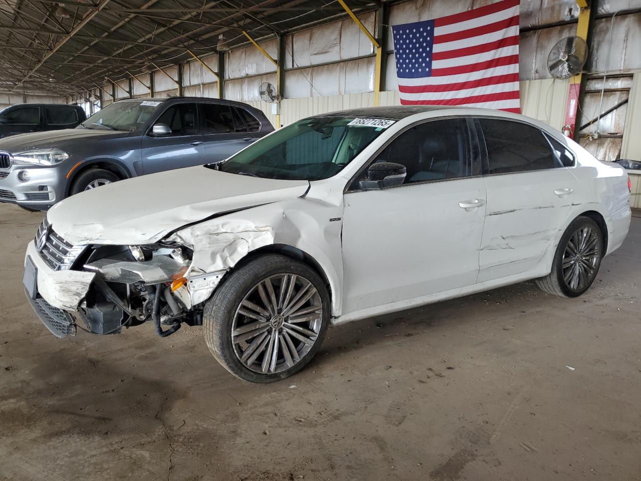 1VWBT7A3XFC085788 · 2015 VOLKSWAGEN PASSAT