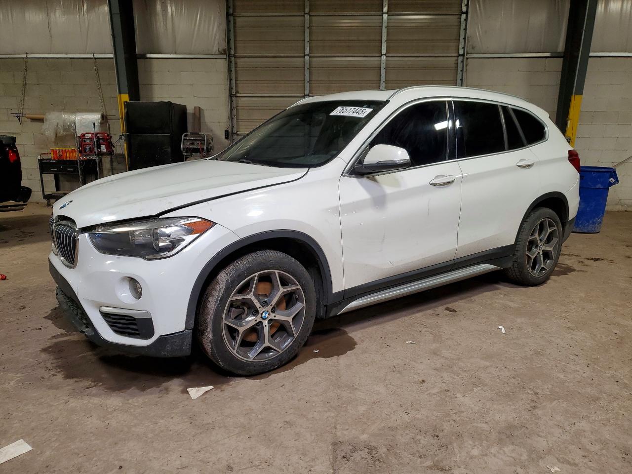 WBXHT3C35J3H32504 · 2018 BMW X1