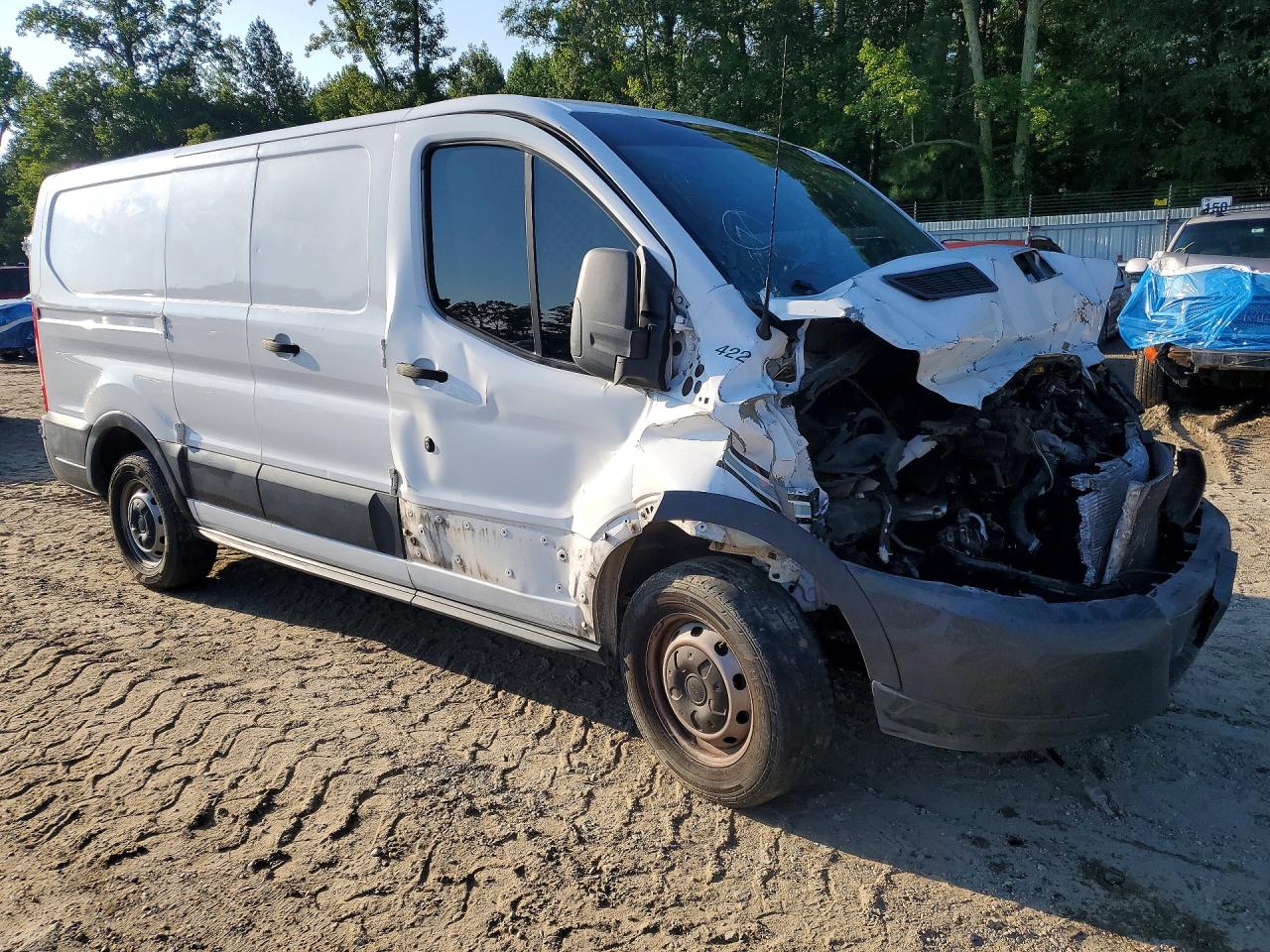 1FTNE1ZM5FKA36587 · 2015 FORD TRANSIT · 4/13