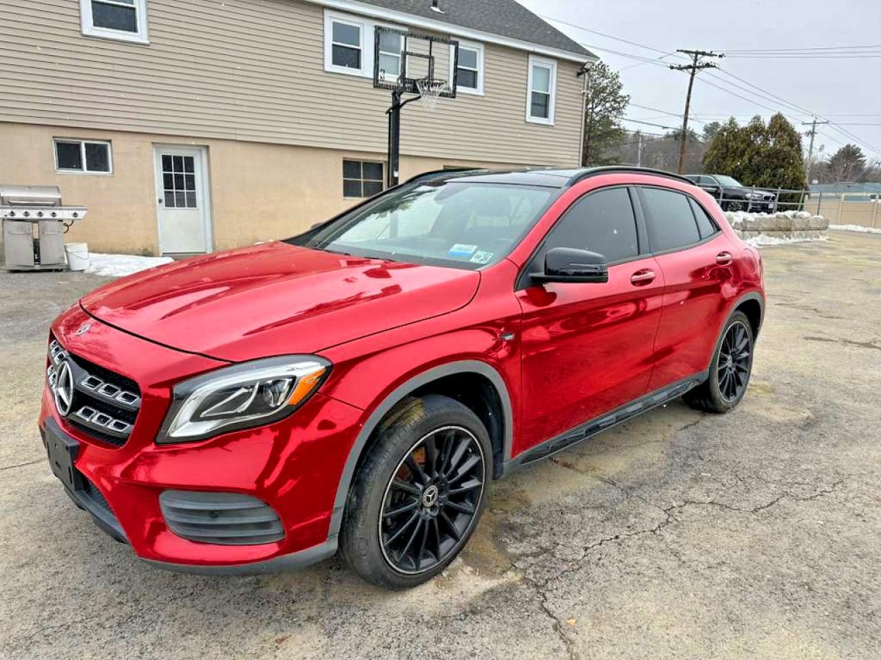 WDCTG4GB4KU018952 · 2019 MERCEDES-BENZ GLA