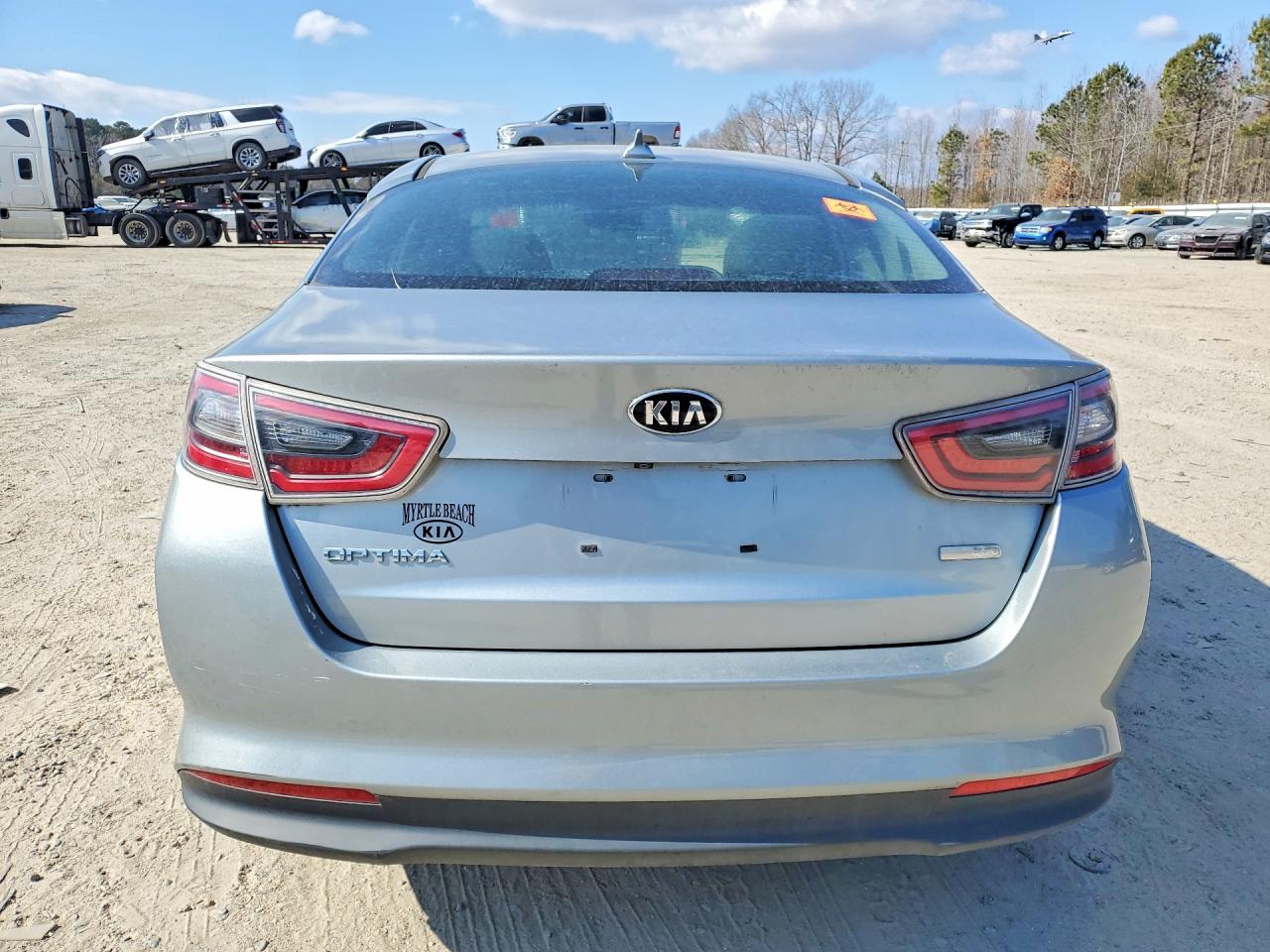 KNAGM4AD1F5089548 · 2015 KIA OPTIMA · 6/12
