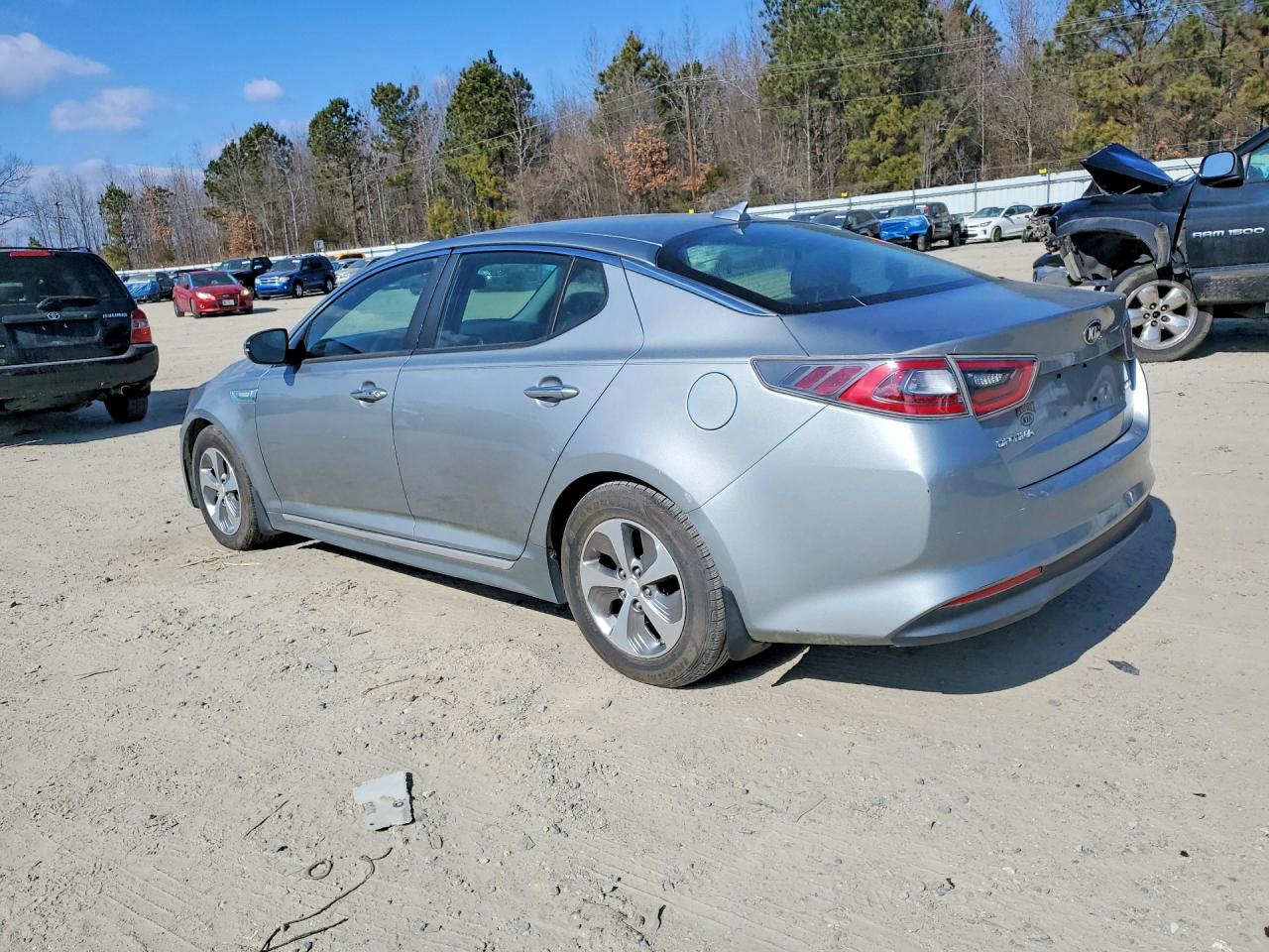 KNAGM4AD1F5089548 · 2015 KIA OPTIMA · 2/12
