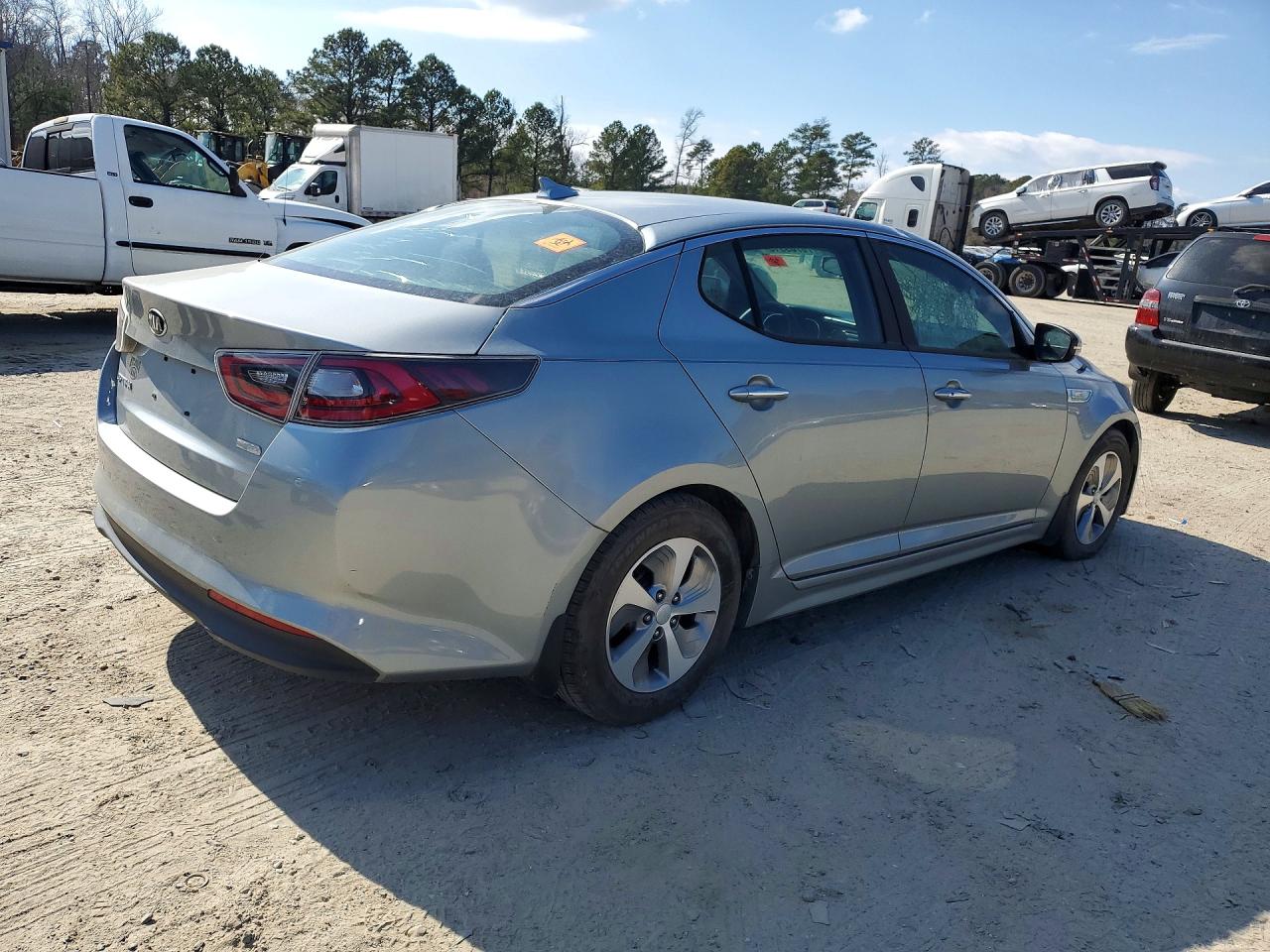 KNAGM4AD1F5089548 · 2015 KIA OPTIMA · 3/12