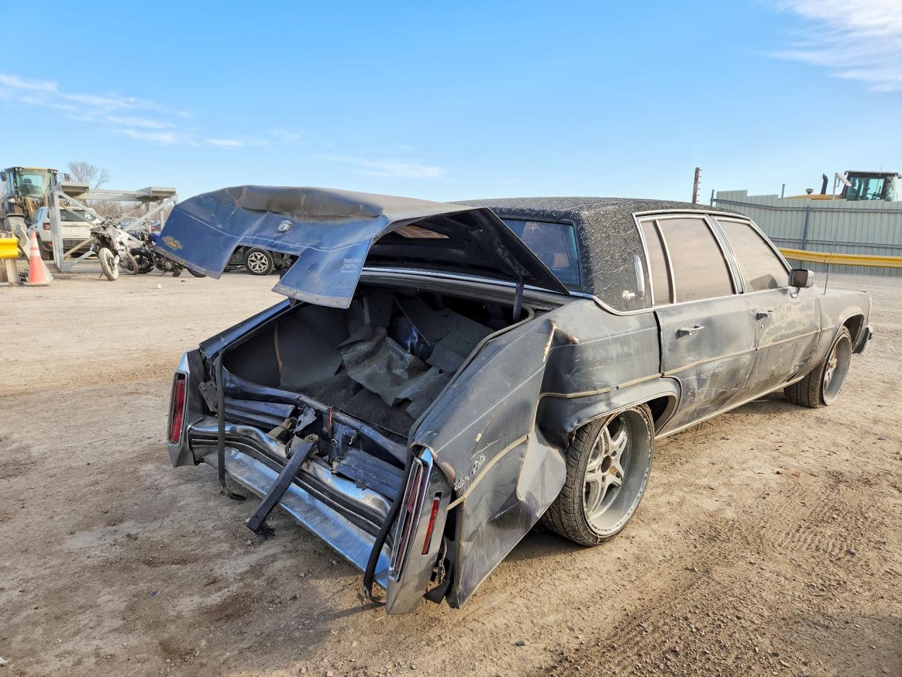 1G6AM6986E9043381 · 1984 CADILLAC DEVILLE · 3/12