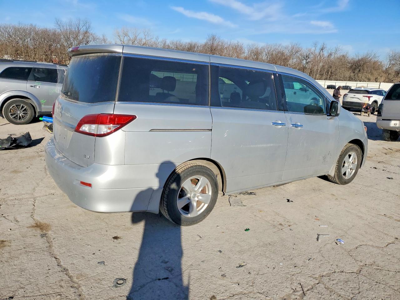 JN8AE2KP0B9012423 · 2011 NISSAN QUEST · 3/13