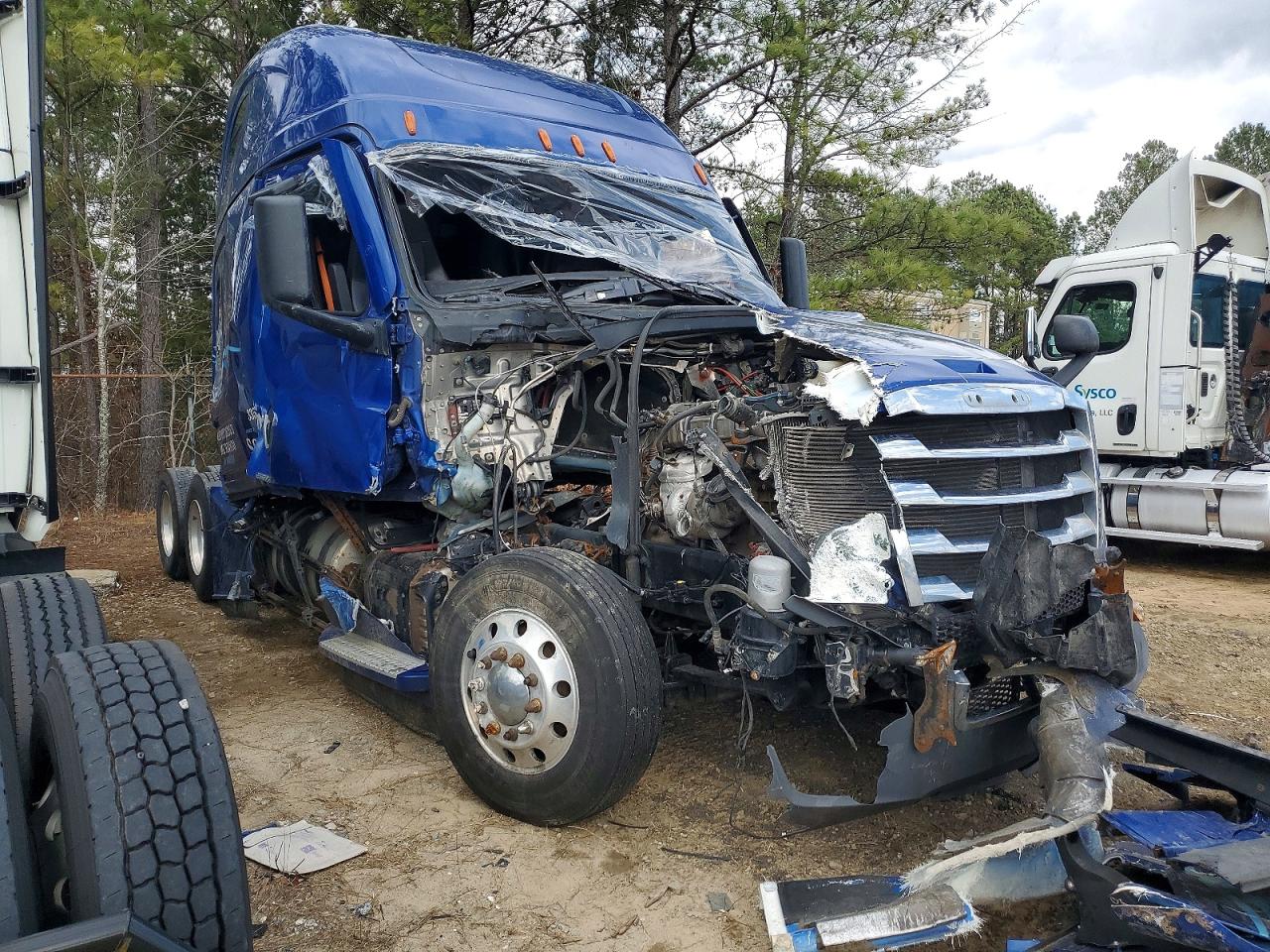 2021 FREIGHTLINER CASCADIA 126