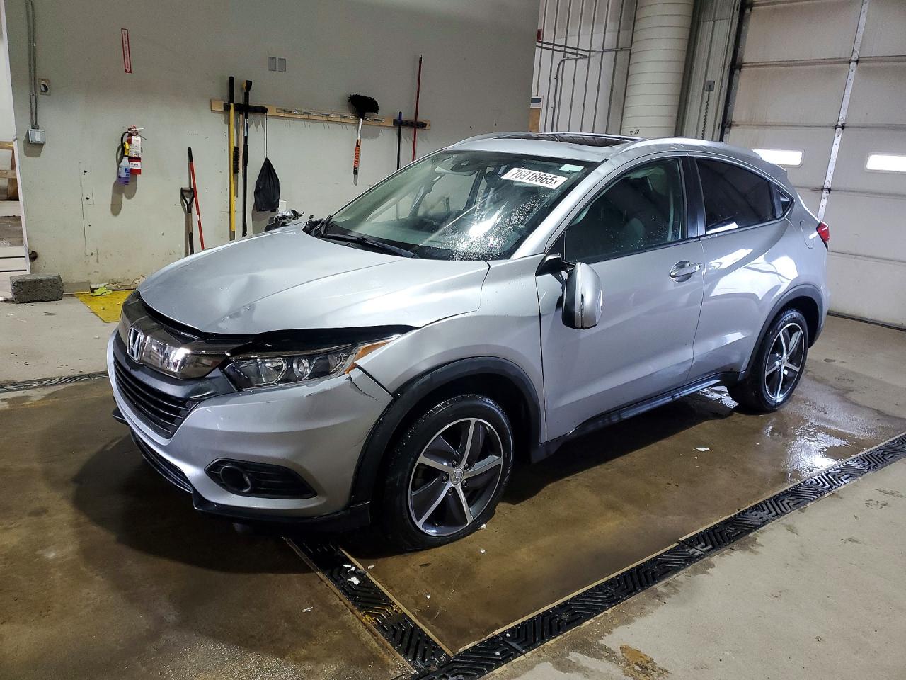 3CZRU5H52NM734422 · 2022 HONDA HR-V