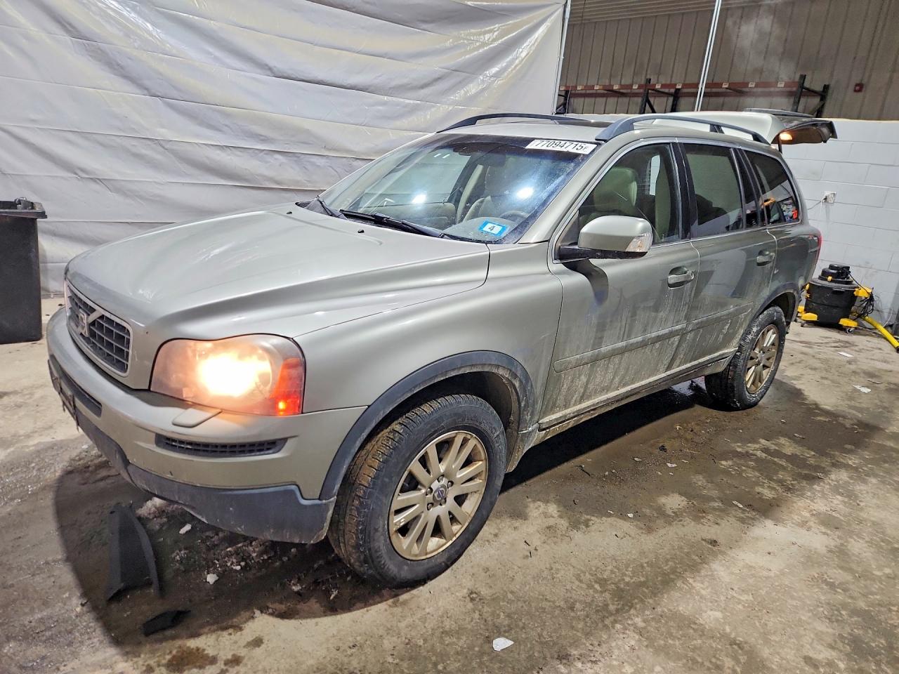 YV4CZ982081472831 · 2008 VOLVO XC90