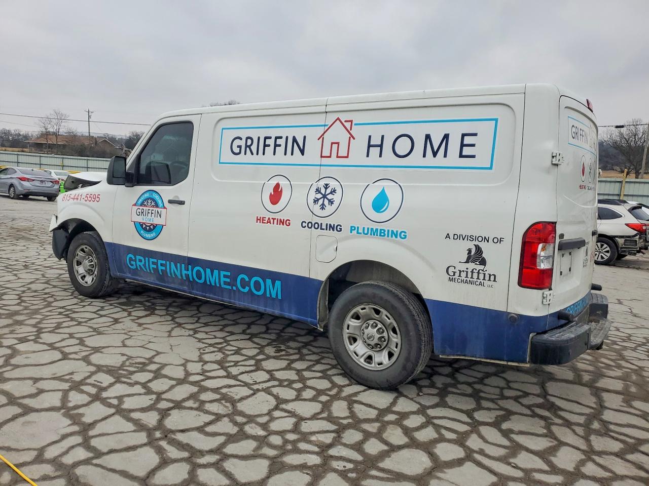 1N6BF0KY6JN817856 · 2018 NISSAN NV · 2/13