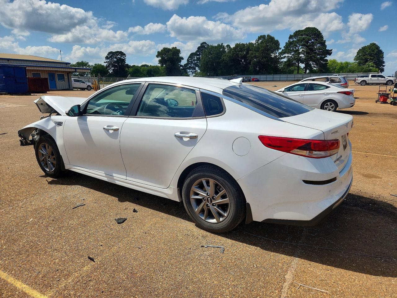 5XXGT4L3XKG371896 · 2019 KIA OPTIMA · 2/13