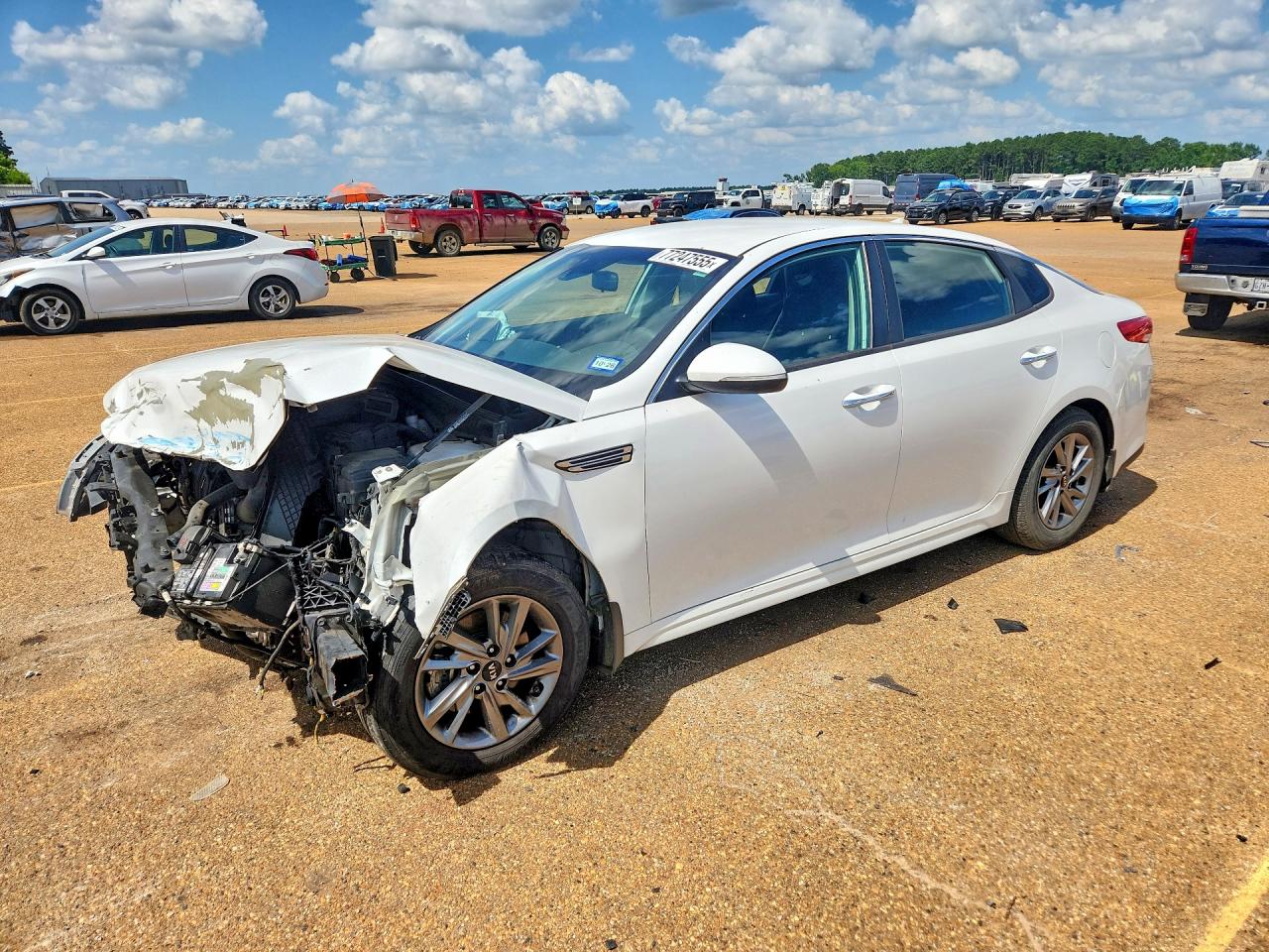 5XXGT4L3XKG371896 · 2019 KIA OPTIMA