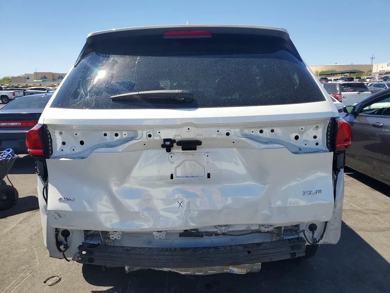 5TDAAAB53RS030586 · 2024 TOYOTA GRAND HIGHLANDER · 6/13