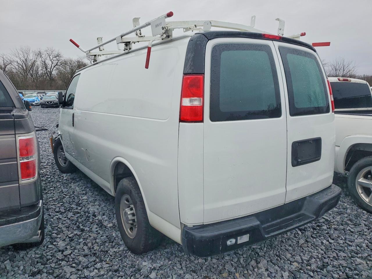 1GCWGAFG9K1337604 · 2019 CHEVROLET EXPRESS G2500 · 2/13