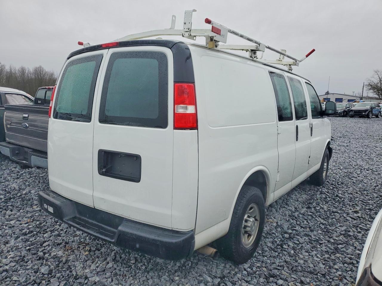 1GCWGAFG9K1337604 · 2019 CHEVROLET EXPRESS G2500 · 3/13
