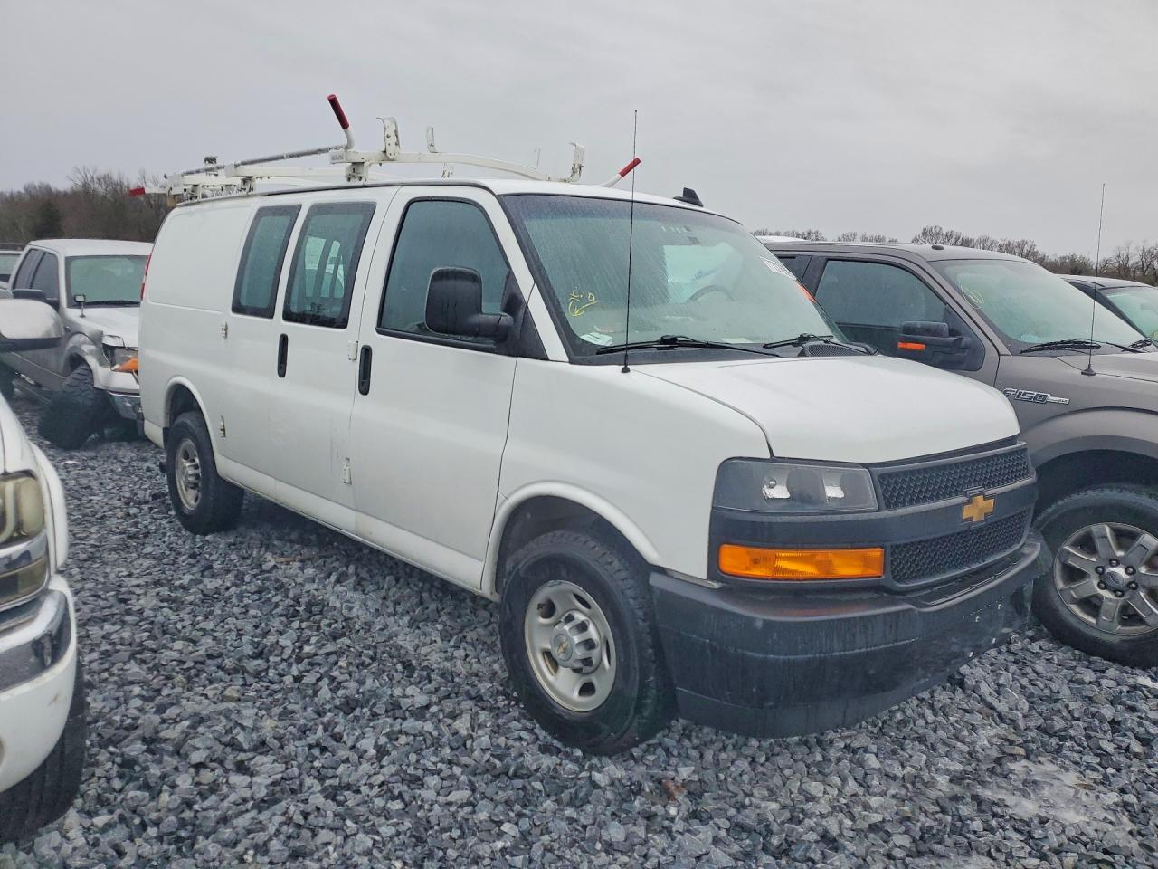 1GCWGAFG9K1337604 · 2019 CHEVROLET EXPRESS G2500 · 4/13