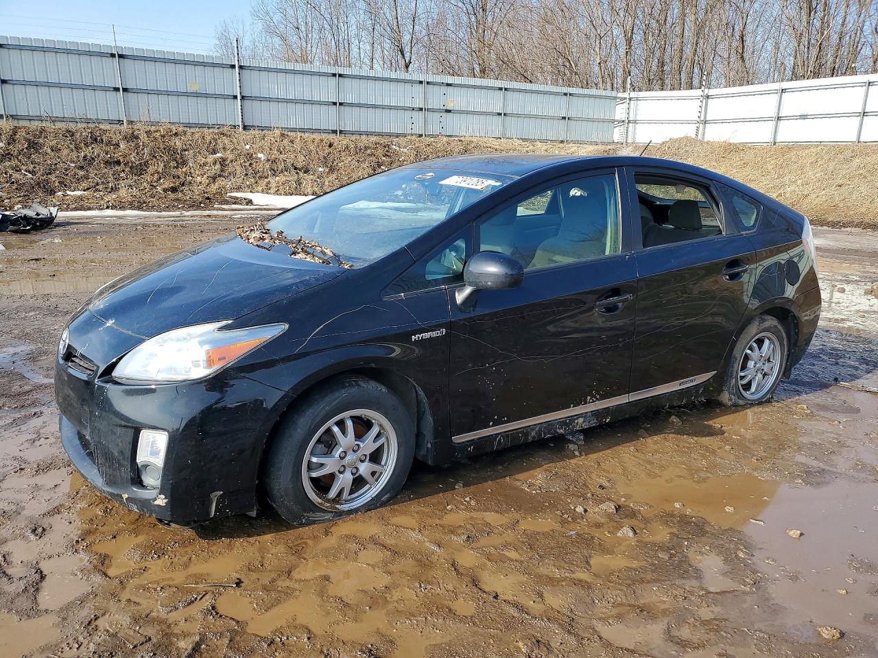 JTDKN3DUXB5332686 · 2011 TOYOTA PRIUS