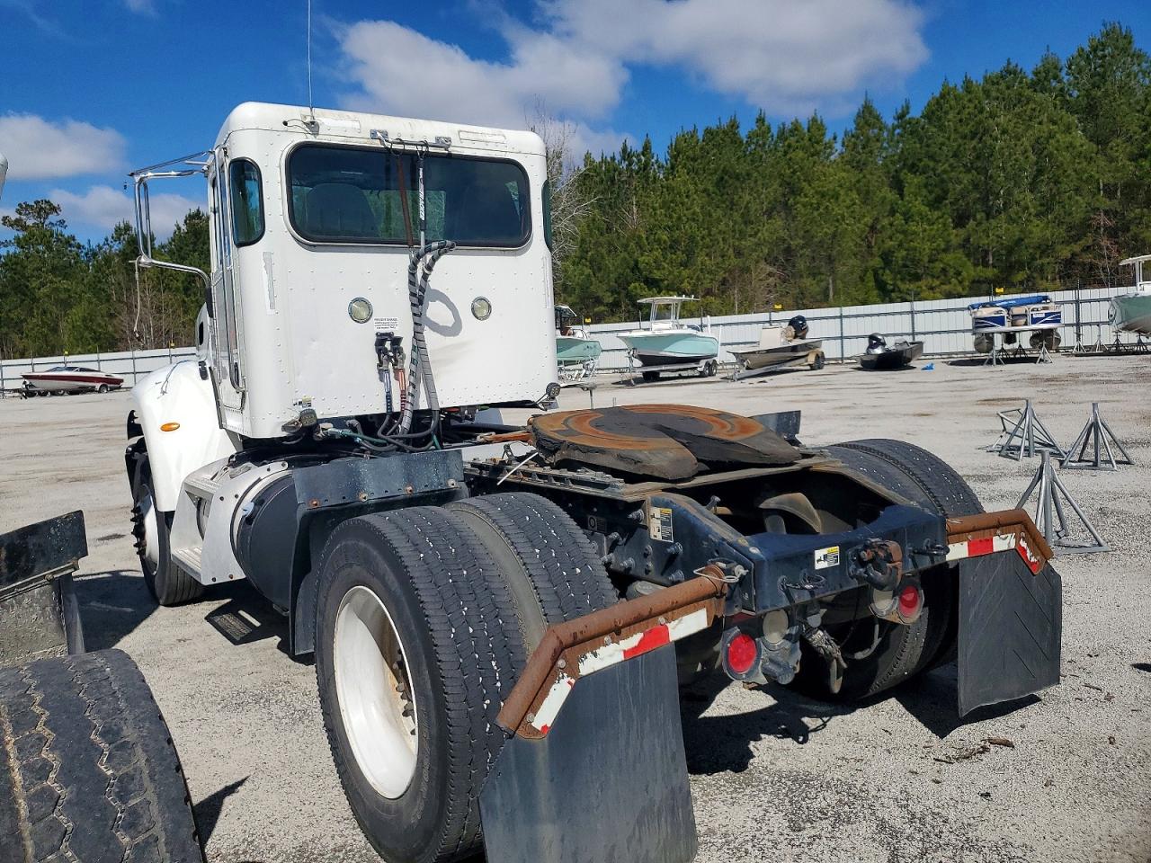 1XP9AJ8X3GD340112 · 2016 PETERBILT UNKNOWN · 3/10