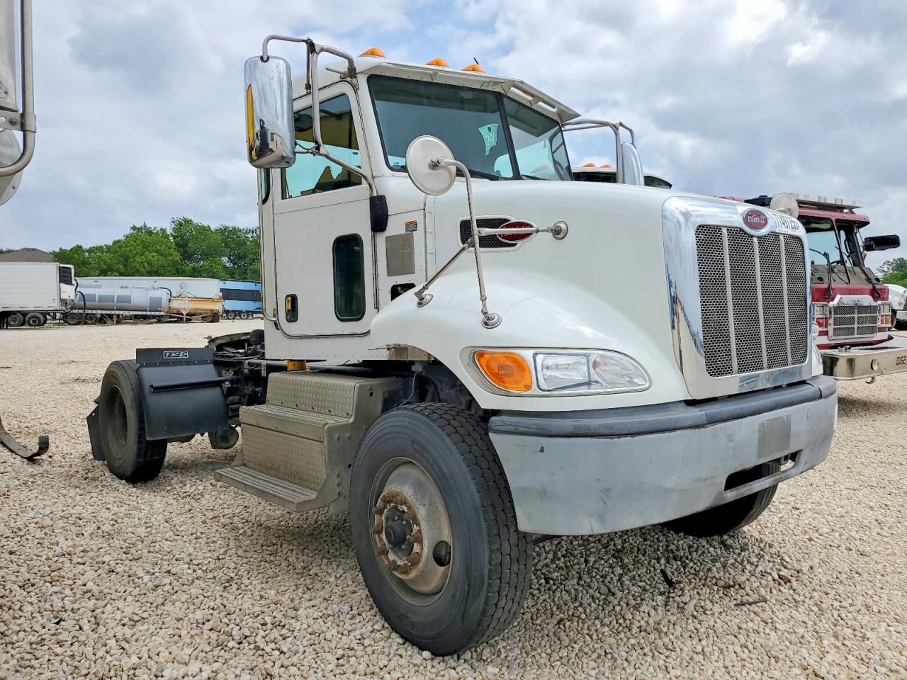 1XP3AJ8X9HD430601 · 2017 PETERBILT 348