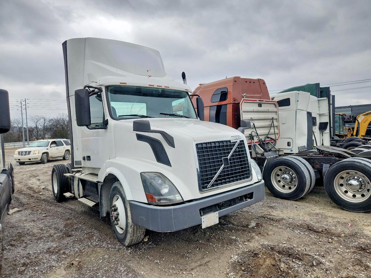 4V4N39TG6HN988043 · 2017 VOLVO VNL