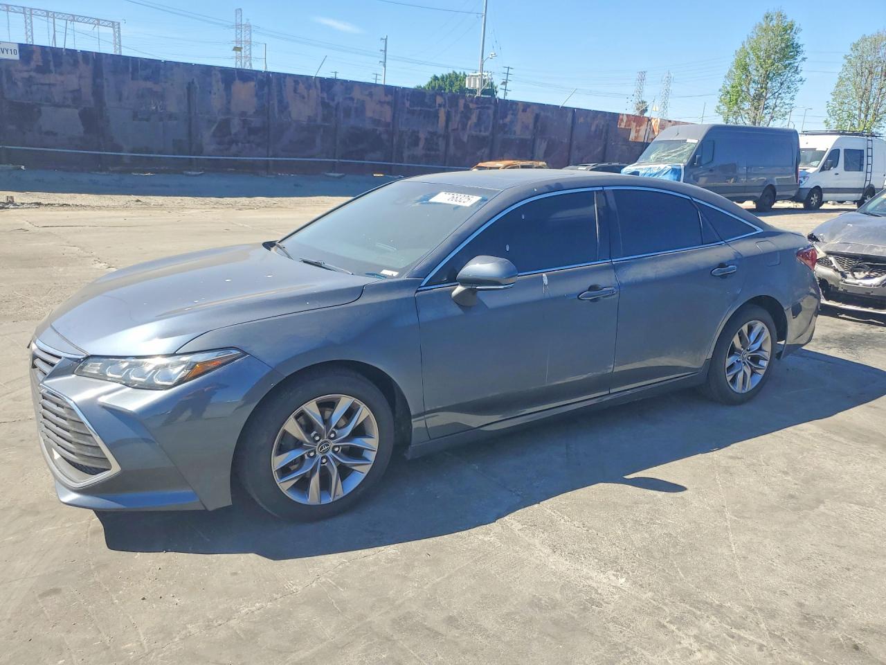 4T1BZ1FBXKU002892 · 2019 TOYOTA AVALON