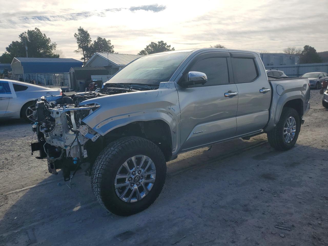 3TYLB5JN9ST063696 · 2025 TOYOTA TACOMA
