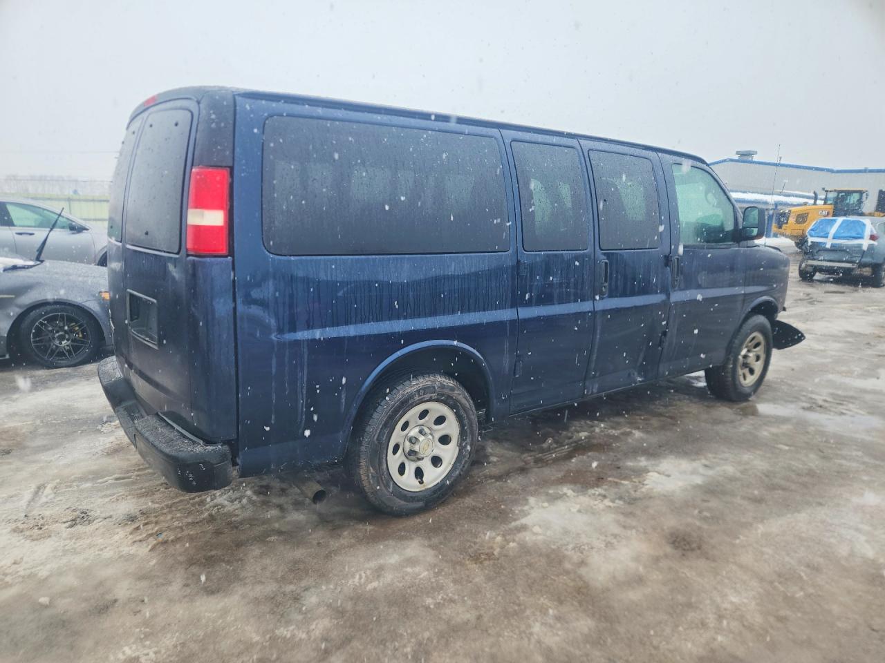1GNSGBF44B1169517 · 2011 CHEVROLET EXPRESS G1500 · 3/13
