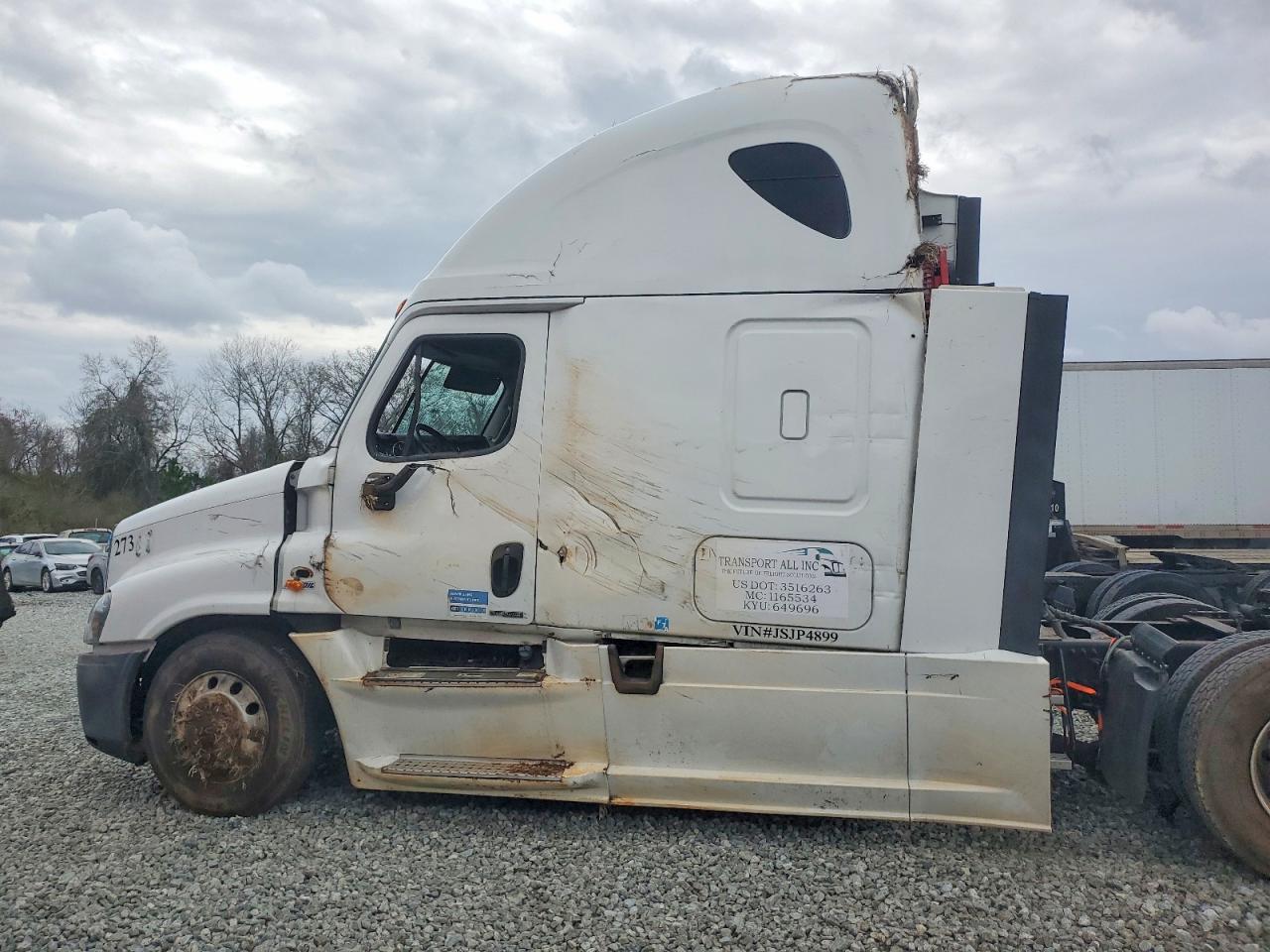 3AKJGLDR2JSJP4899 · 2018 FREIGHTLINER CASCADIA 125 · 9/10