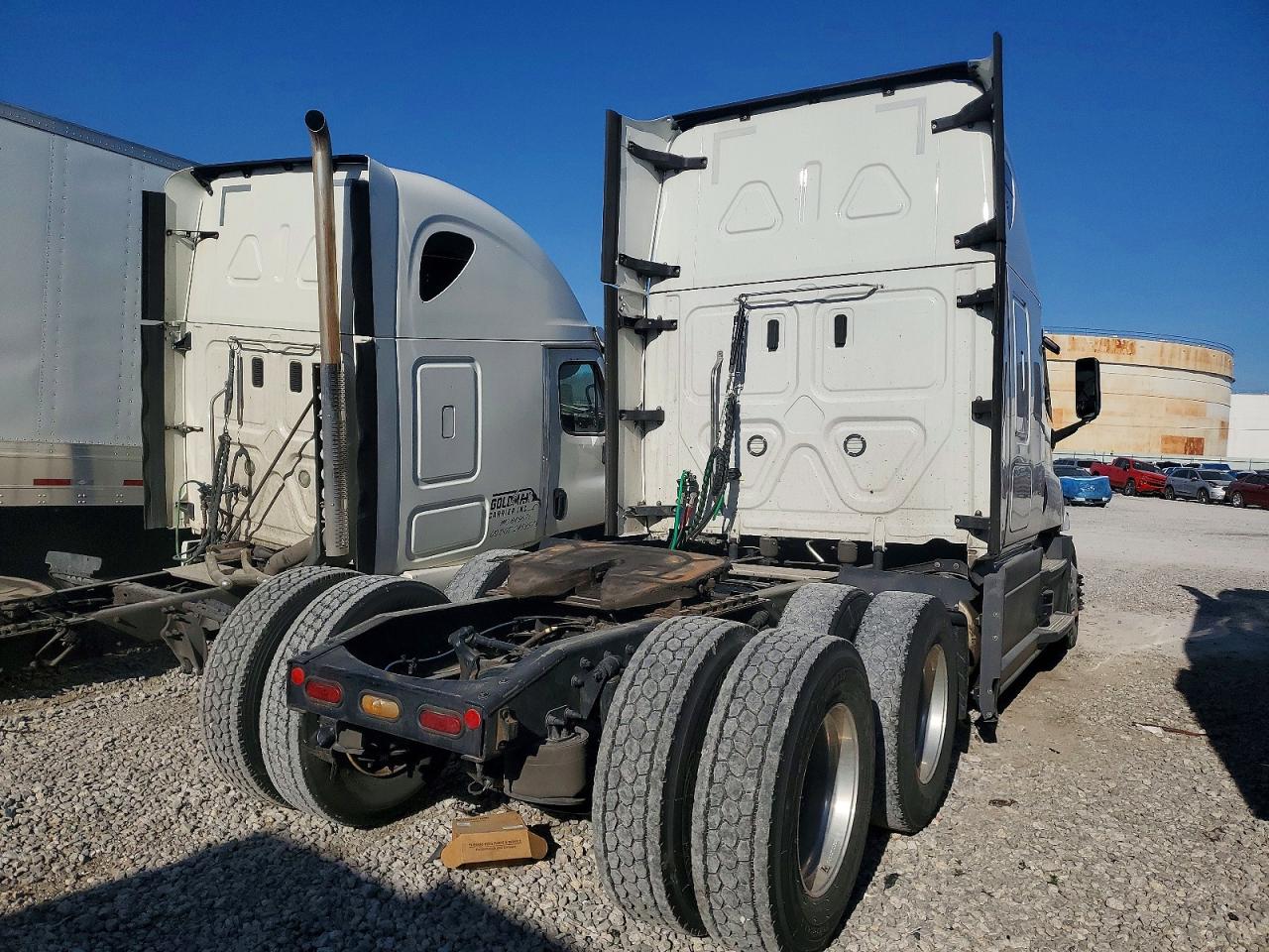 3AKJHHDR9PSNL2454 · 2023 FREIGHTLINER CASCADIA 126 · 4/10
