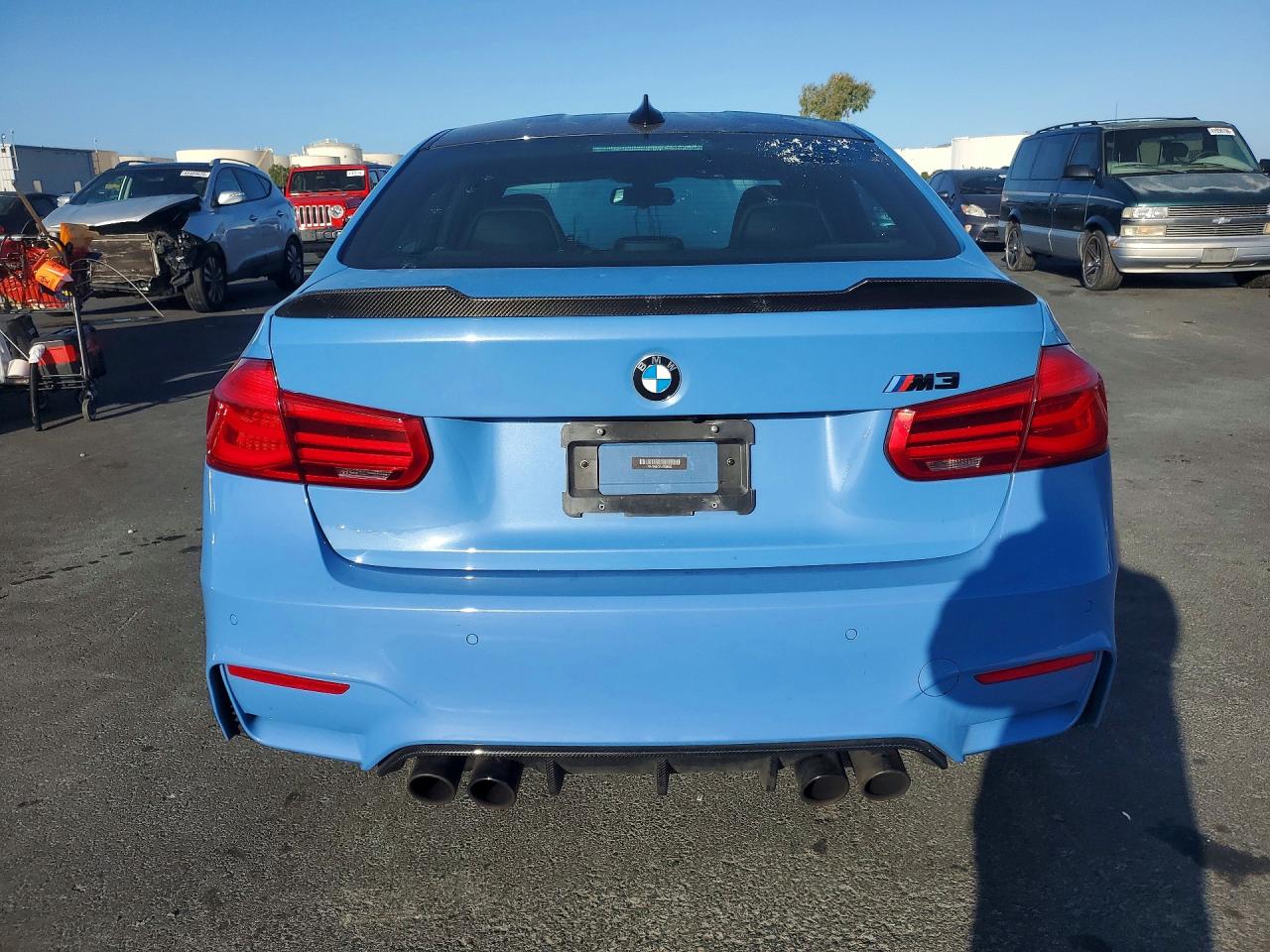 WBS8M9C51J5K98882 · 2018 BMW M3 · 6/12