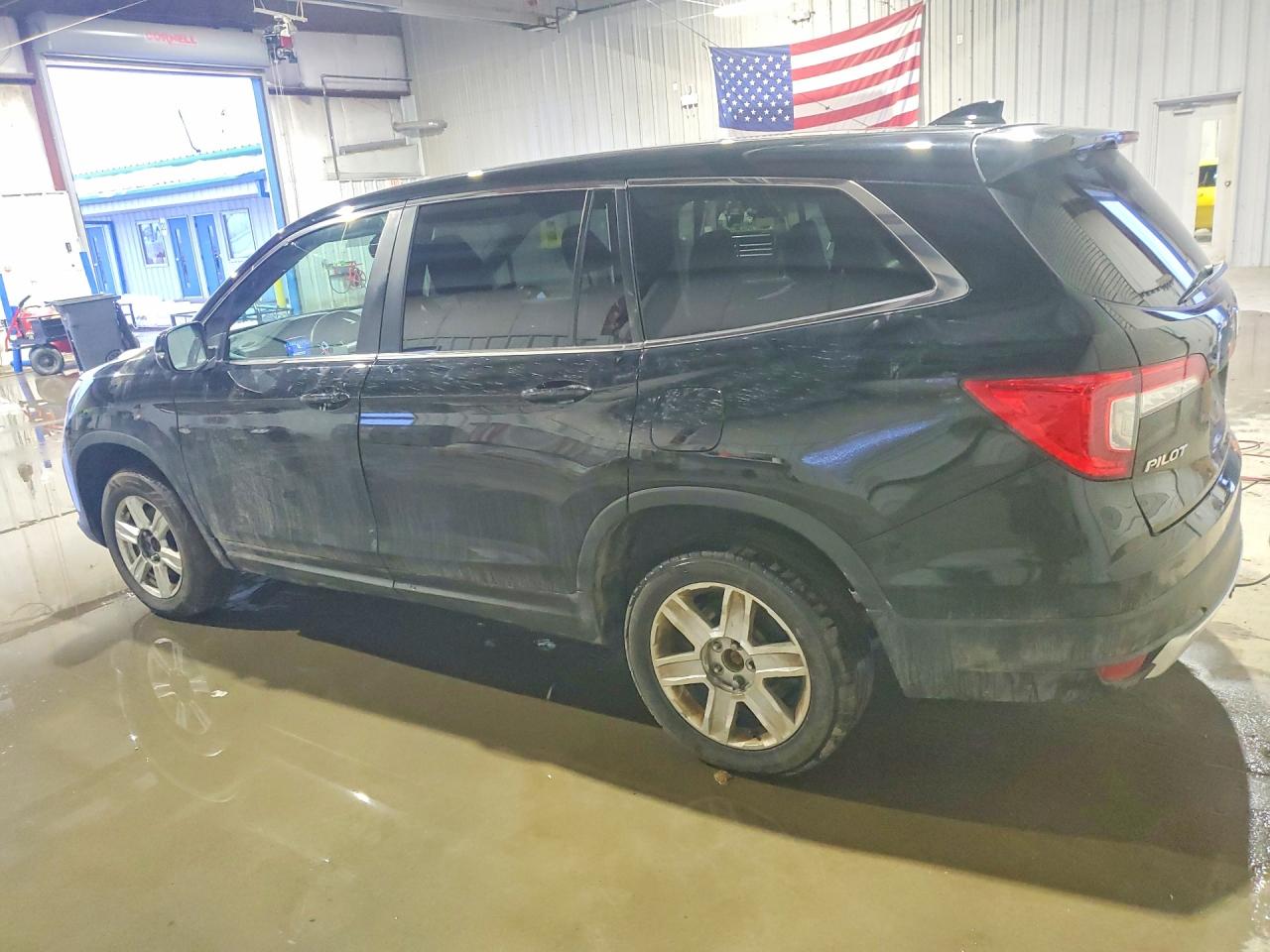 5FNYF6H58NB017108 · 2022 HONDA PILOT · 2/13