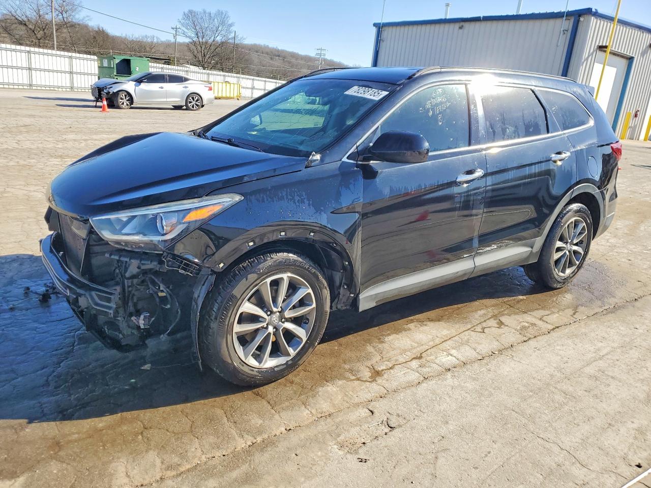 KM8SMDHF5HU169587 · 2017 HYUNDAI SANTA FE