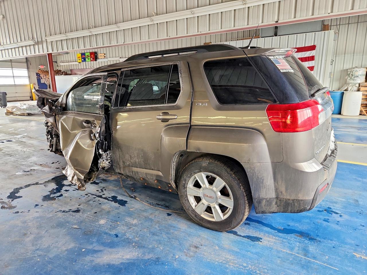 2CTALDEWXA6264100 · 2010 GMC TERRAIN · 2/14
