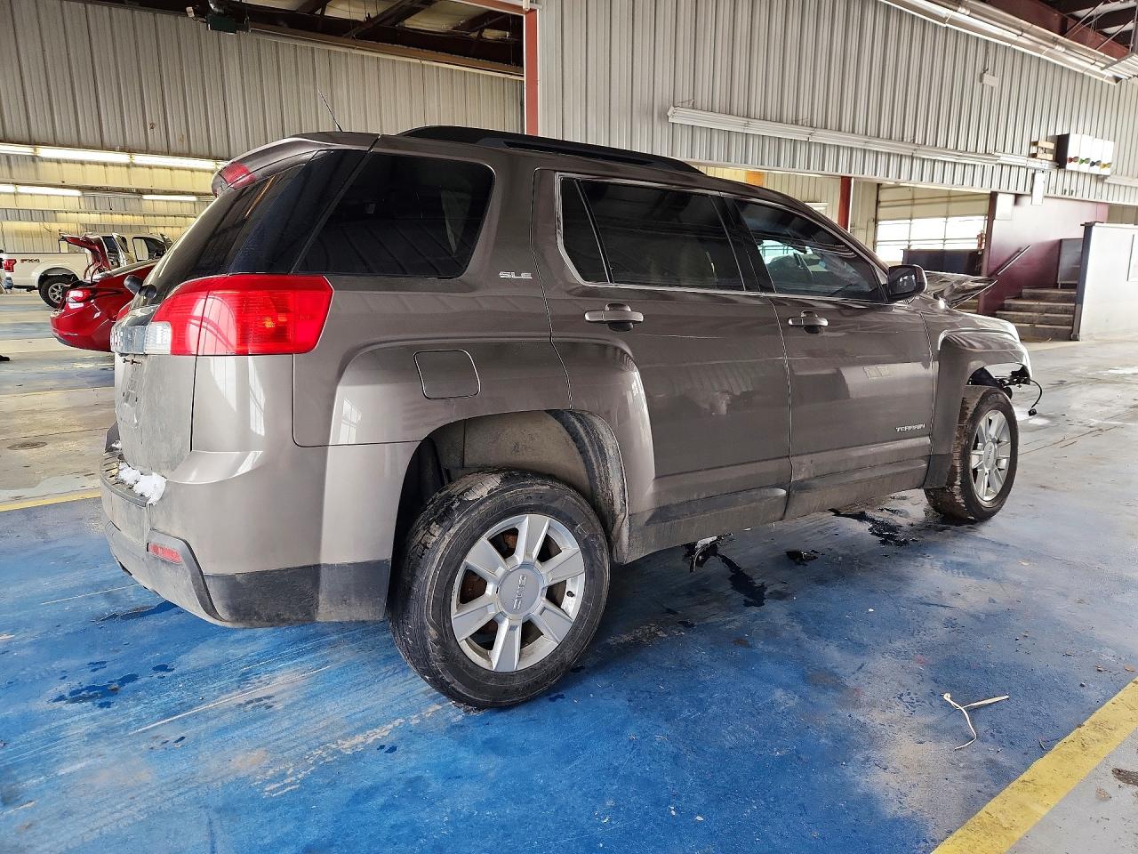 2CTALDEWXA6264100 · 2010 GMC TERRAIN · 3/14