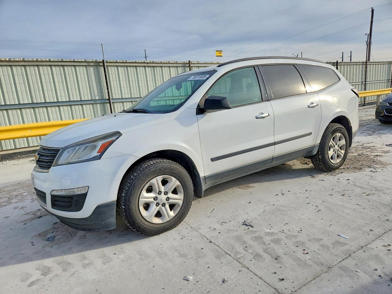 1GNKVFED3HJ215586 · 2017 CHEVROLET TRAVERSE