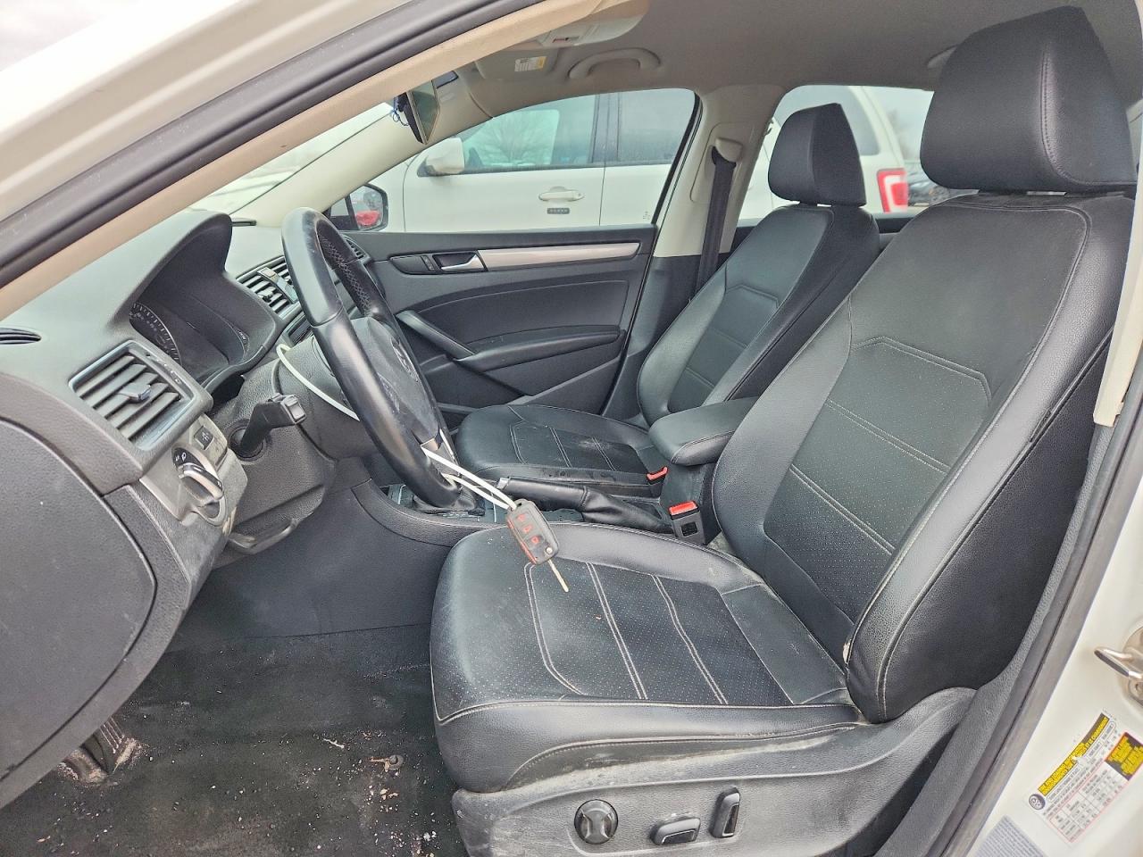 1VWAT7A33FC080279 · 2015 VOLKSWAGEN PASSAT · 7/13