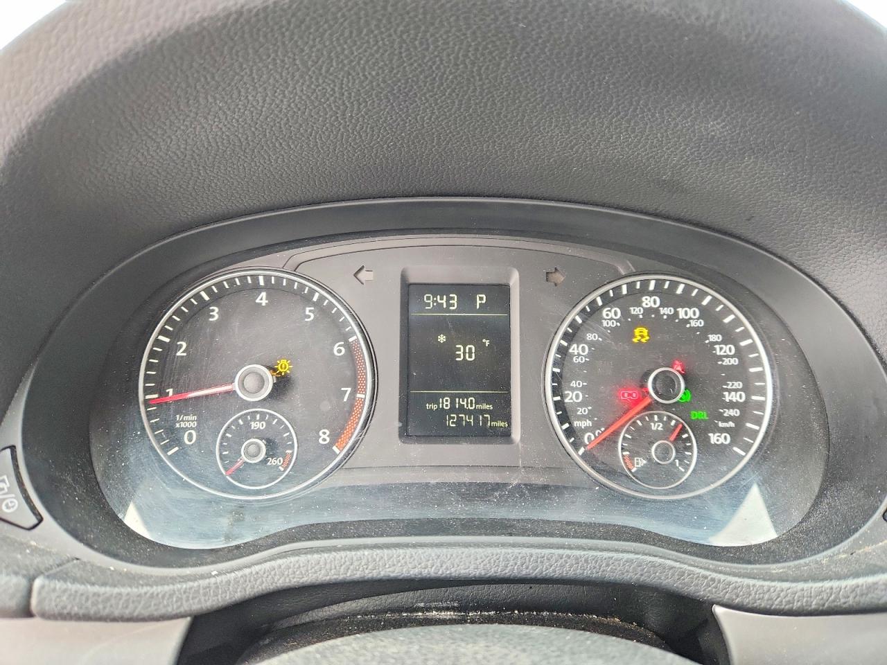 1VWAT7A33FC080279 · 2015 VOLKSWAGEN PASSAT · 9/13
